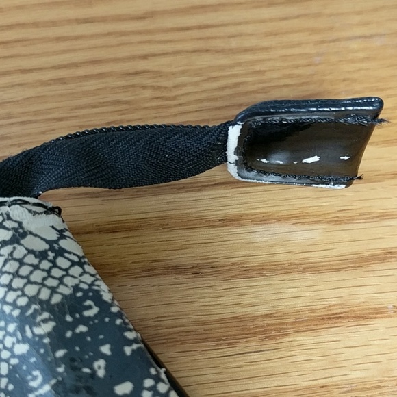 Betseyville wristlet Final Price - Picture 7 of 8